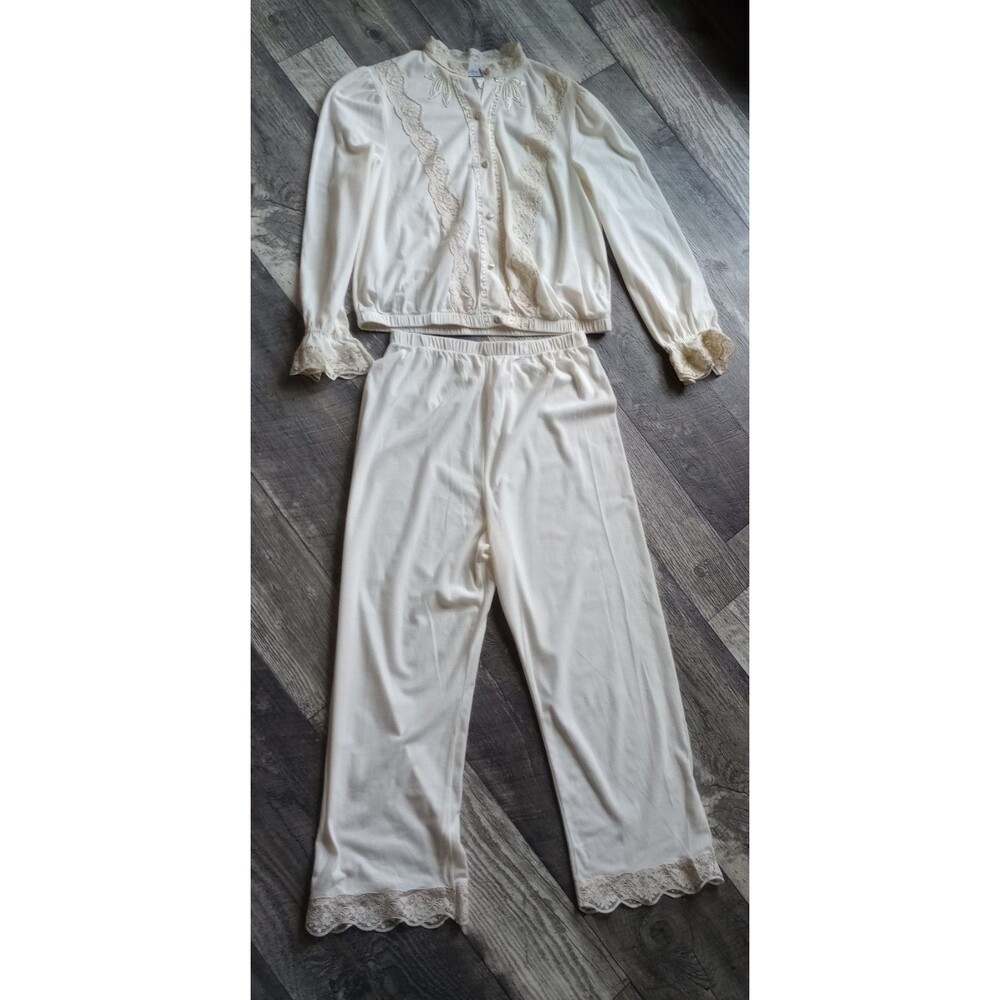 Willow Creek Womens M Cream Color Lace Cottagecore Pajama Set, Vtg.
